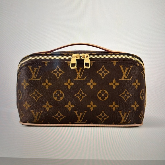 Louis Vuitton Monogram Toiletry Bag M11750 New condition - Picture 14 of 16